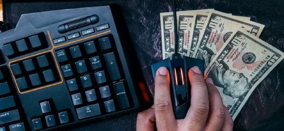 Article AI Analytics Firm Desktop